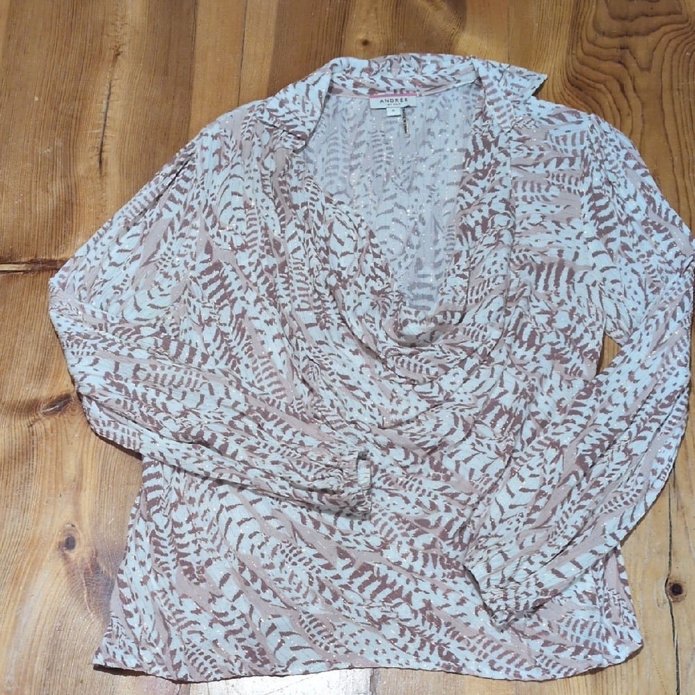 Women's Cream and Brown Sweater